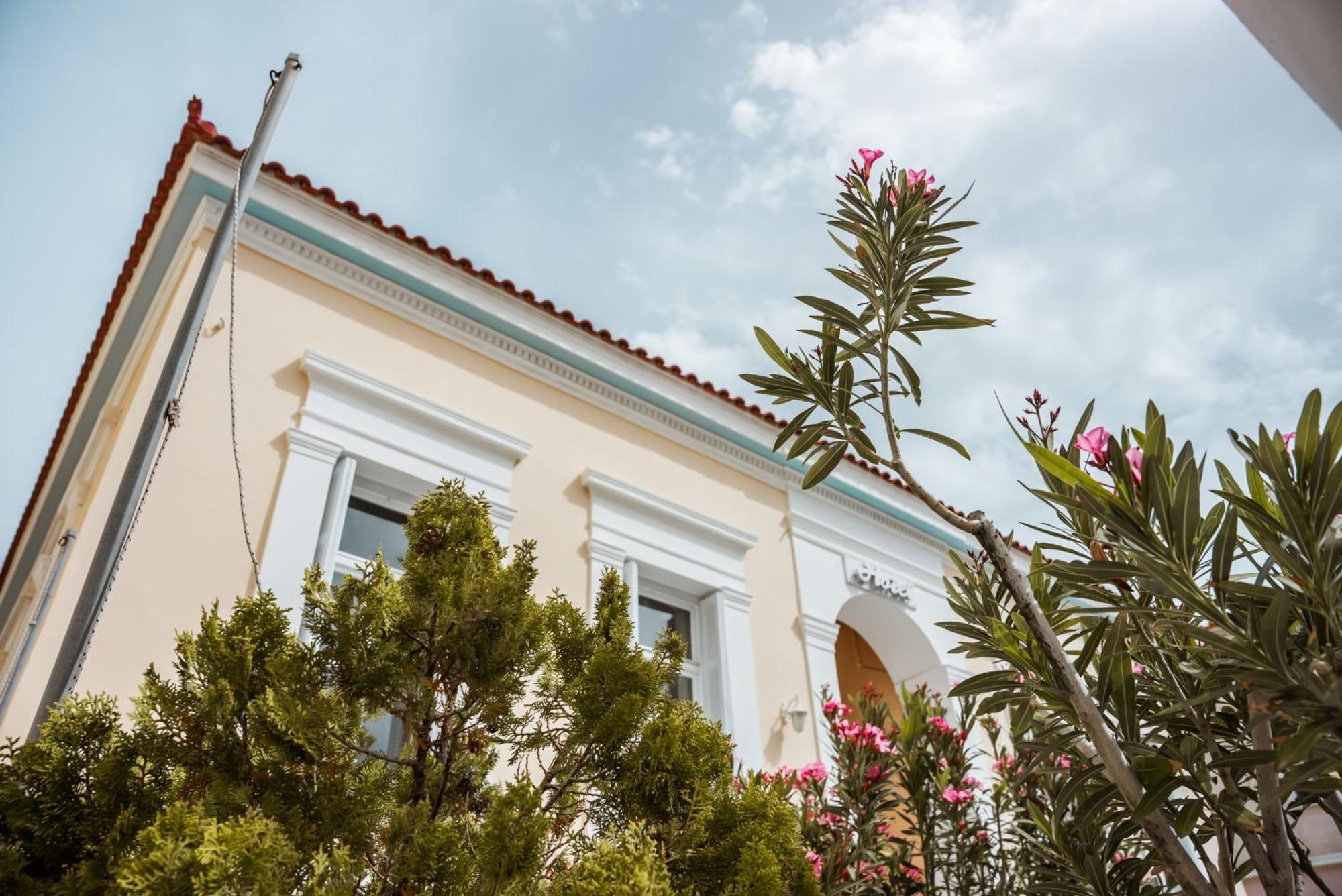 Archontiko Eleni Hotel Ándros 외부 사진